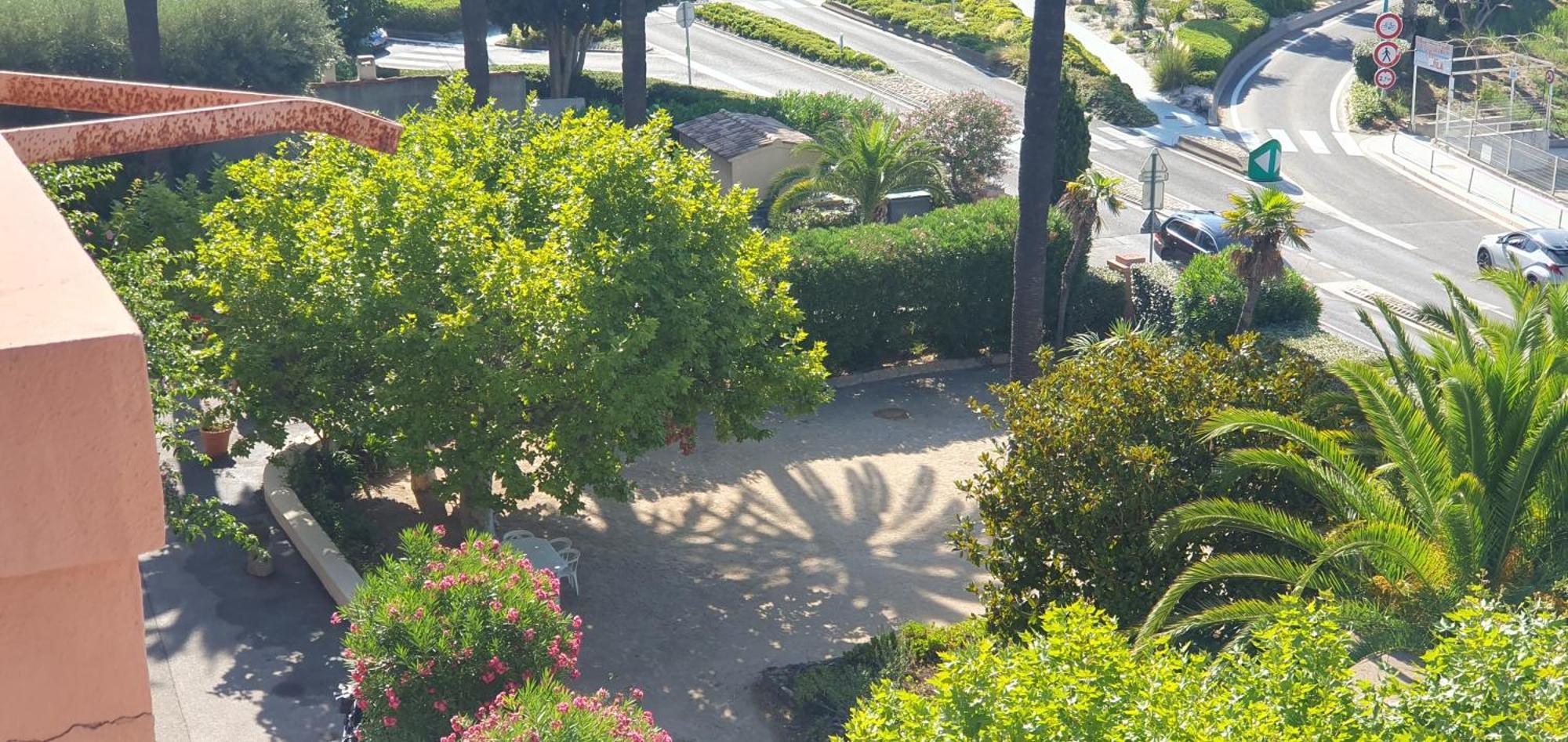 La Residence 邦多勒 外观 照片